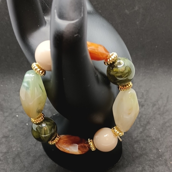 None Jewelry - Chunky Multicolor Beaded Bracelet